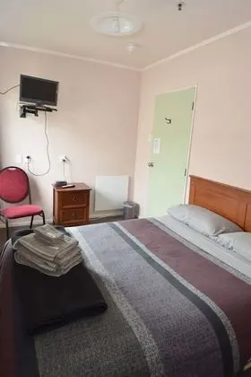 Tek Büyük Yataklı Oda, Banyolu/Duşlu