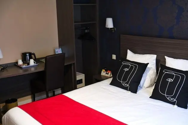 Comfort Tek Büyük Yataklı Oda
