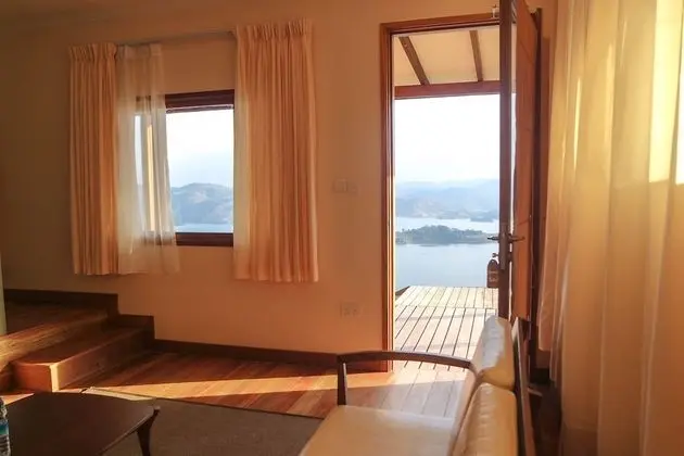 Kır Evi, 1 En Büyük (King) Boy Yatak, Sigara İçilebilir, Göl Manzaralı