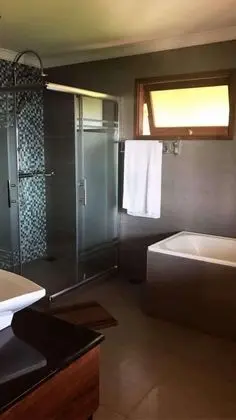 Kır Evi, 1 En Büyük (King) Boy Yatak, Sigara İçilebilir, Göl Manzaralı