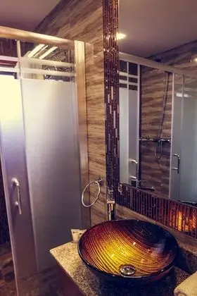 Kır Evi, 1 En Büyük (King) Boy Yatak, Sigara İçilebilir, Göl Manzaralı