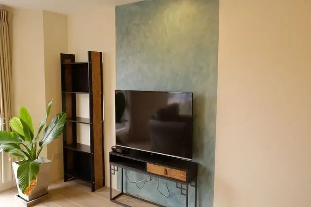 Deluxe Executive Suite