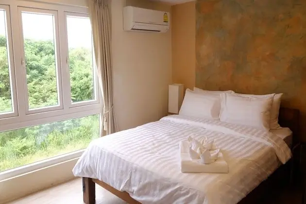 Deluxe Executive Suite