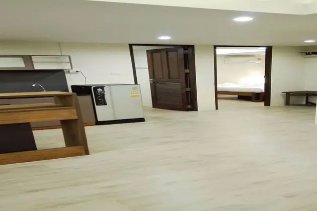 Deluxe Executive Suite