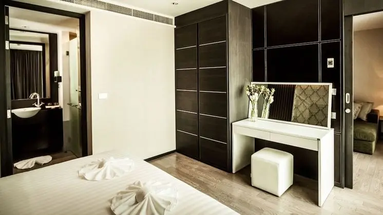 One Bedroom Suite