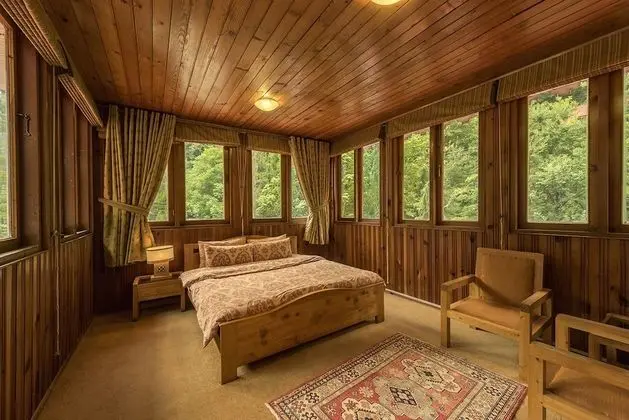 Luxury Tek Büyük veya İki Ayrı Yataklı Oda