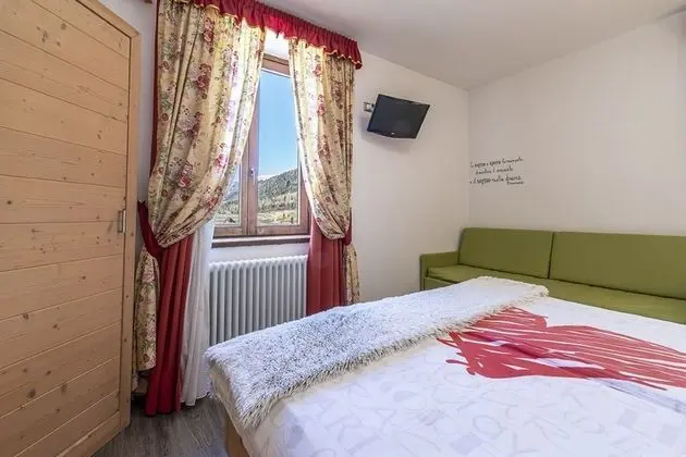 Üç Kişilik Oda, Balkon