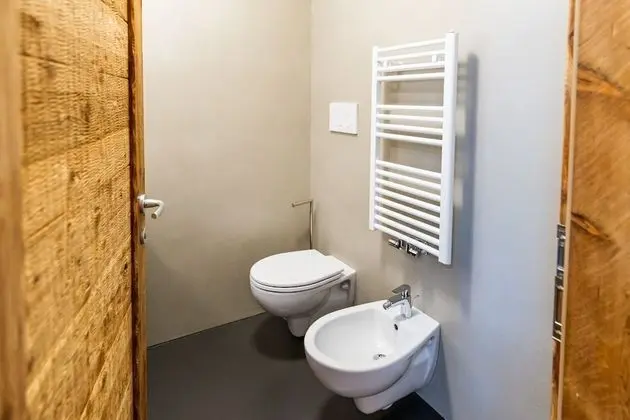 Üç Kişilik Oda, Balkon