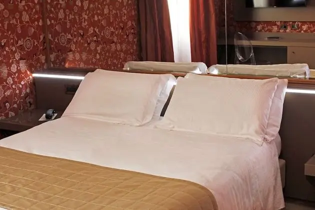 Superior Tek Büyük Yataklı Oda