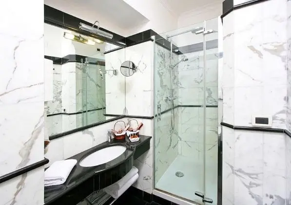 Superior Tek Büyük Yataklı Oda