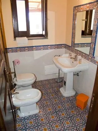 Tek Büyük Yataklı Oda, Teras, Bahçe Manzaralı
