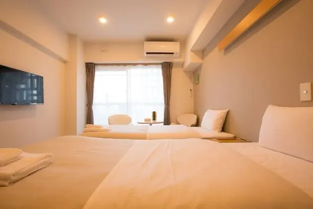 İki Ayrı Yataklı Oda, Sigara İçilmez