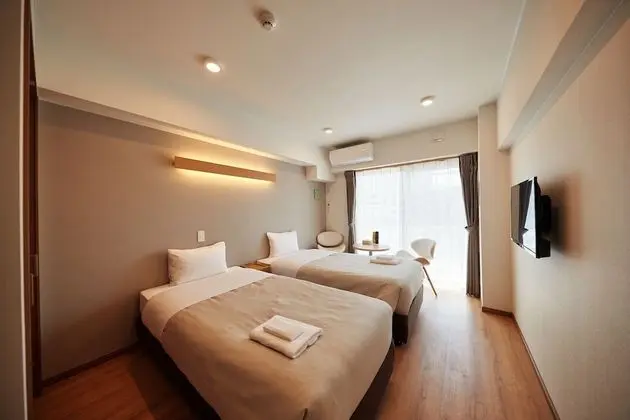 İki Ayrı Yataklı Oda, Sigara İçilmez