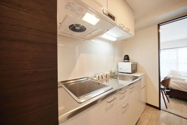 İki Ayrı Yataklı Oda, Sigara İçilmez