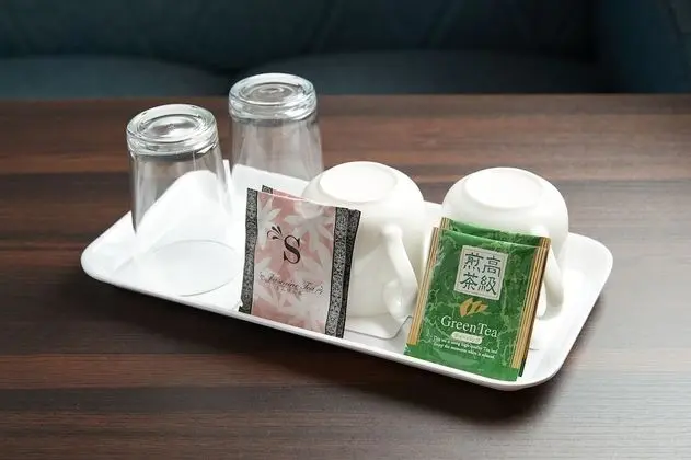 İki Ayrı Yataklı Oda, Sigara İçilmez