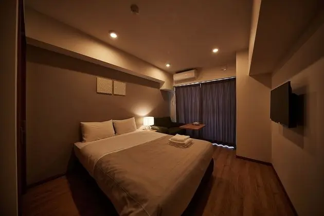 Tek Büyük Yataklı Oda, Sigara İçilmez