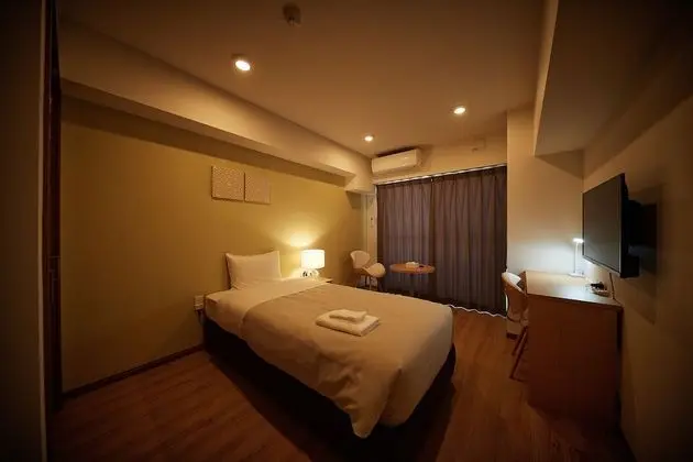 Tek Kişilik Oda, Sigara İçilmez