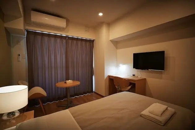 Tek Kişilik Oda, Sigara İçilmez