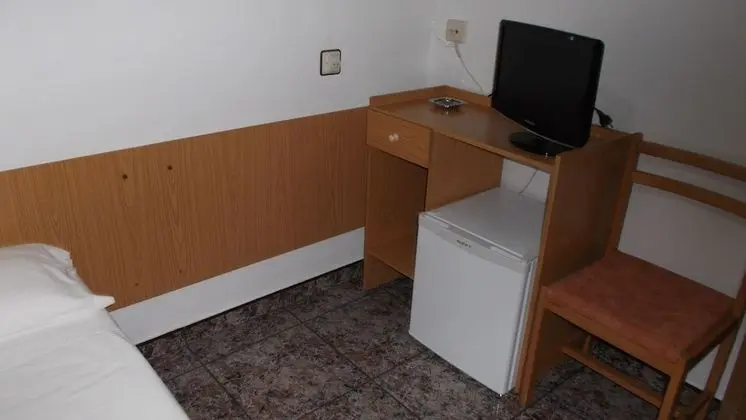 Tek Büyük Yataklı Oda
