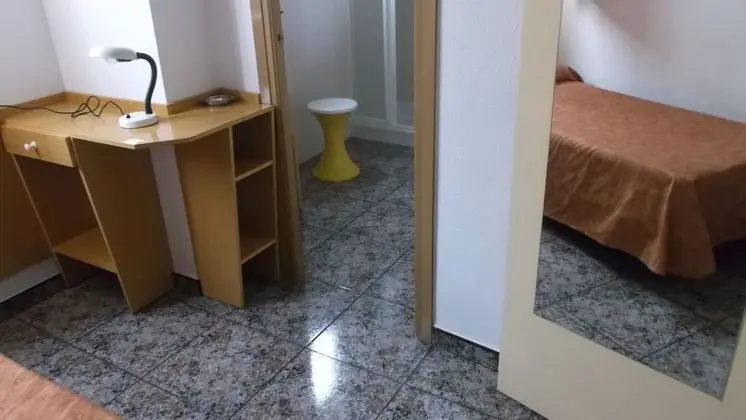Üç Kişilik Oda
