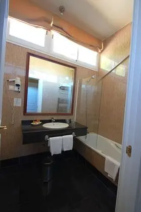 Economy Tek Büyük Yataklı Oda (Attic)