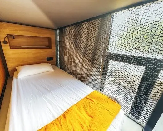 Design Ortak Ranzalı Oda, Sadece kadınlar için