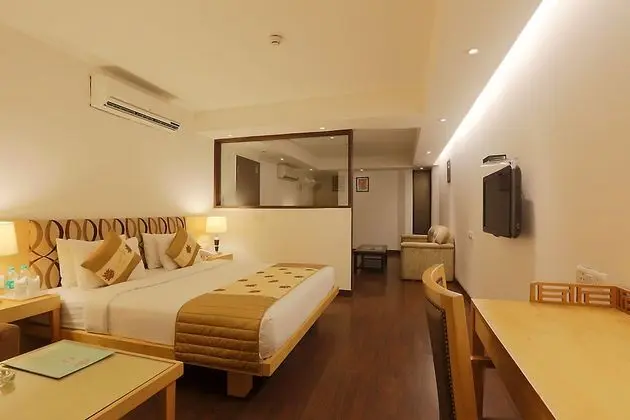 Super Deluxe Room