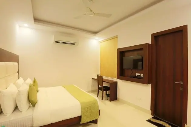 Deluxe Oda, 1 En Büyük (King) Boy Yatak