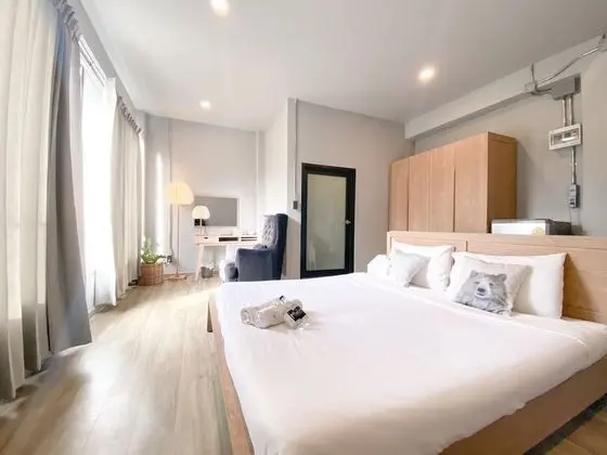 Minimal Suite Mountain View