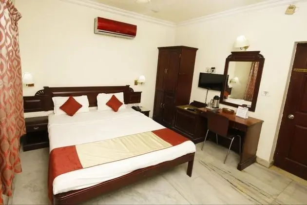 Deluxe Tek Büyük Yataklı Oda, 1 En Büyük (King) Boy Yatak, Şehir Manzaralı