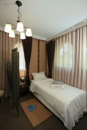 Üç Kişilik Oda