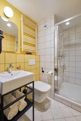 Standard Tek Büyük veya İki Ayrı Yataklı Oda