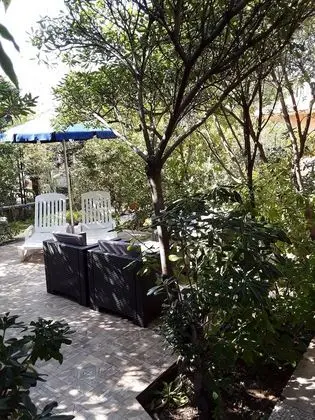 Tek Büyük Yataklı Oda, Veranda