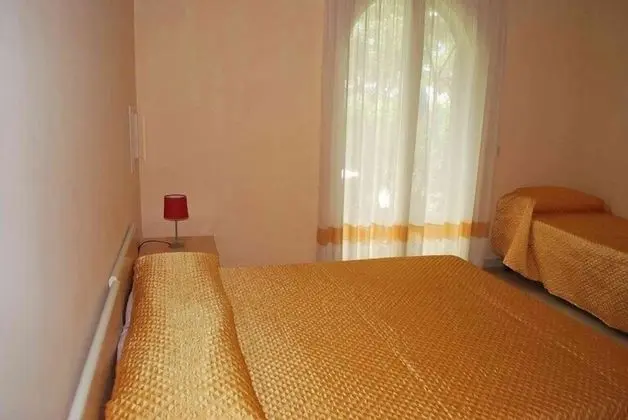 Üç Kişilik Oda, Bahçe Manzaralı