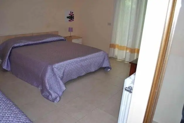 Üç Kişilik Oda, Bahçe Manzaralı