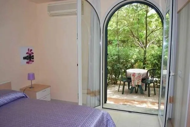 Üç Kişilik Oda, Bahçe Manzaralı