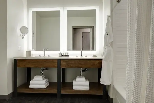 Double King Guest Room