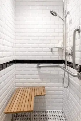 Oda, 1 En Büyük (King) Boy Yatak (Archer Empire View, Transfer Shower)