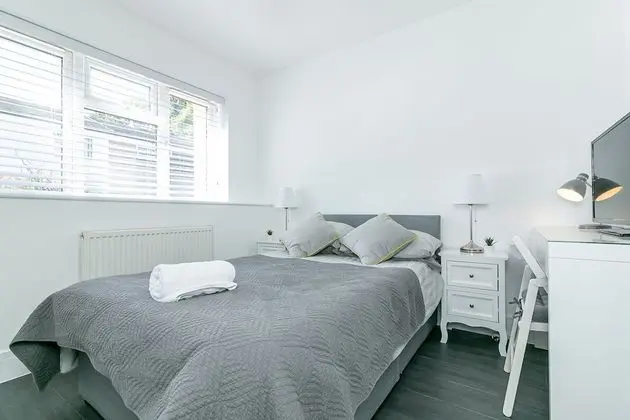 Standard Tek Büyük Yataklı Oda, Ortak Banyo, Bahçe Manzaralı