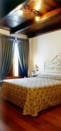 Süit, Bağlantılı Odalar