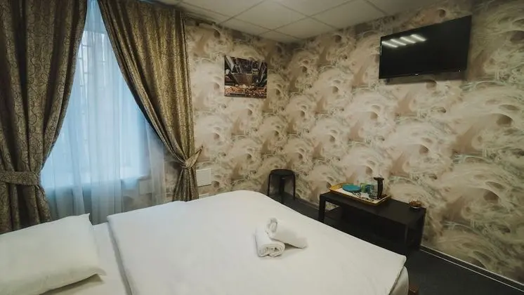 Süit, 1 Çift Kişilik Yatak, Sigara İçilmez
