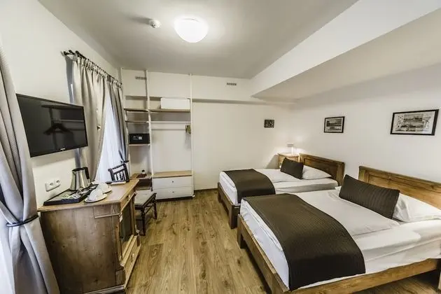 Standard Tek Büyük veya İki Ayrı Yataklı Oda