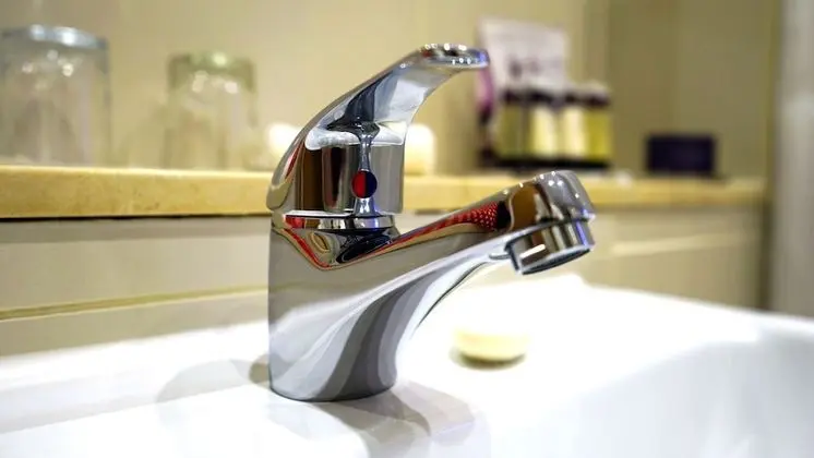 Tek Kişilik Oda, Ortak Banyo