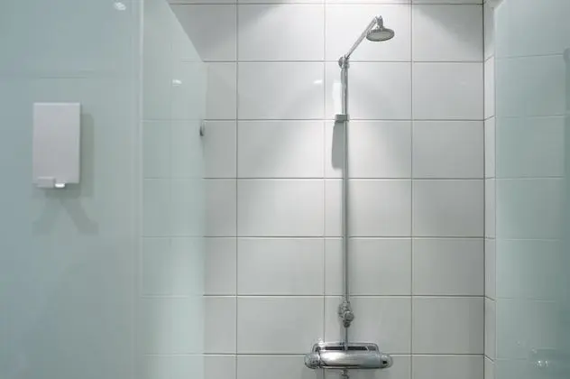 Tek Kişilik Oda, Ortak Banyo