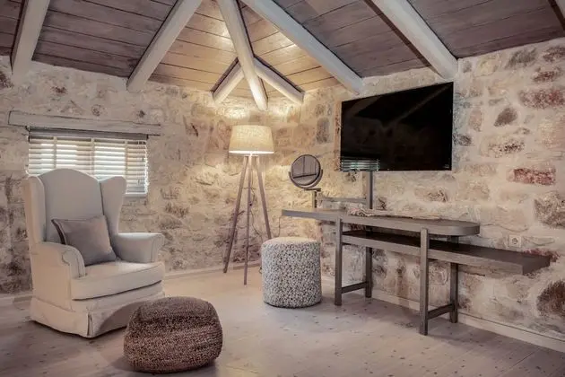 Grand Villa, 4 Yatak Odası, Havuz Manzaralı