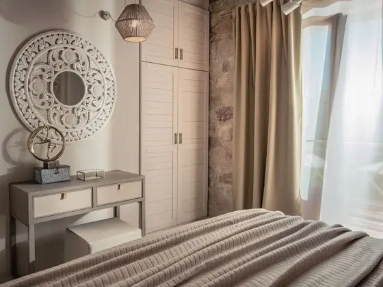 Grand Villa, 4 Yatak Odası, Havuz Manzaralı
