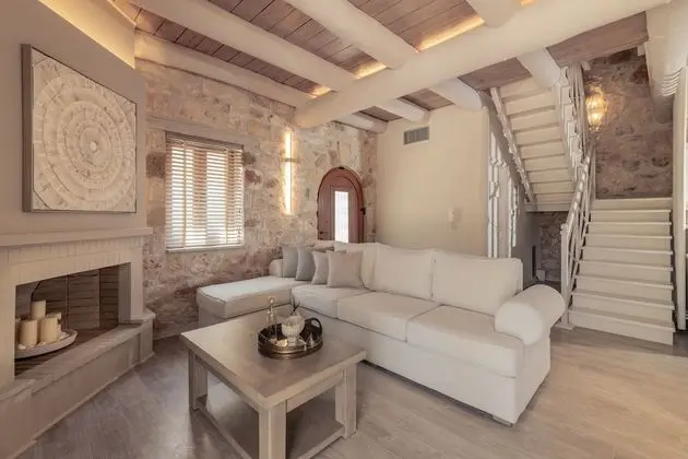 Grand Villa, 4 Yatak Odası, Havuz Manzaralı