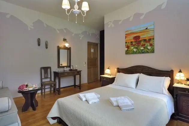 Deluxe Tek Büyük veya İki Ayrı Yataklı Oda, Şömine
