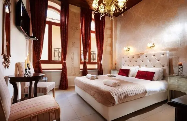 Romantic Tek Büyük Yataklı Oda, 1 Büyük (Queen) Boy Yatak