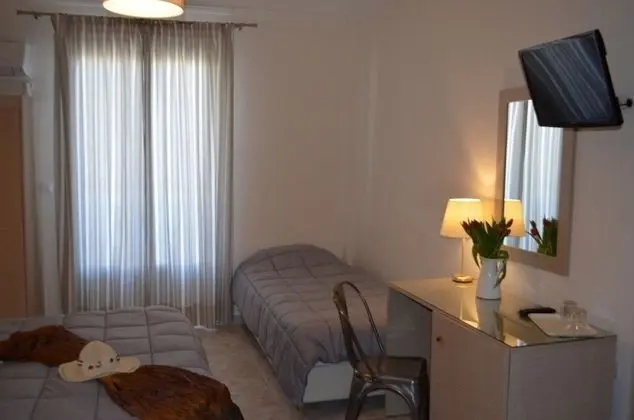 Standard Üç Kişilik Oda, Şehir Manzaralı